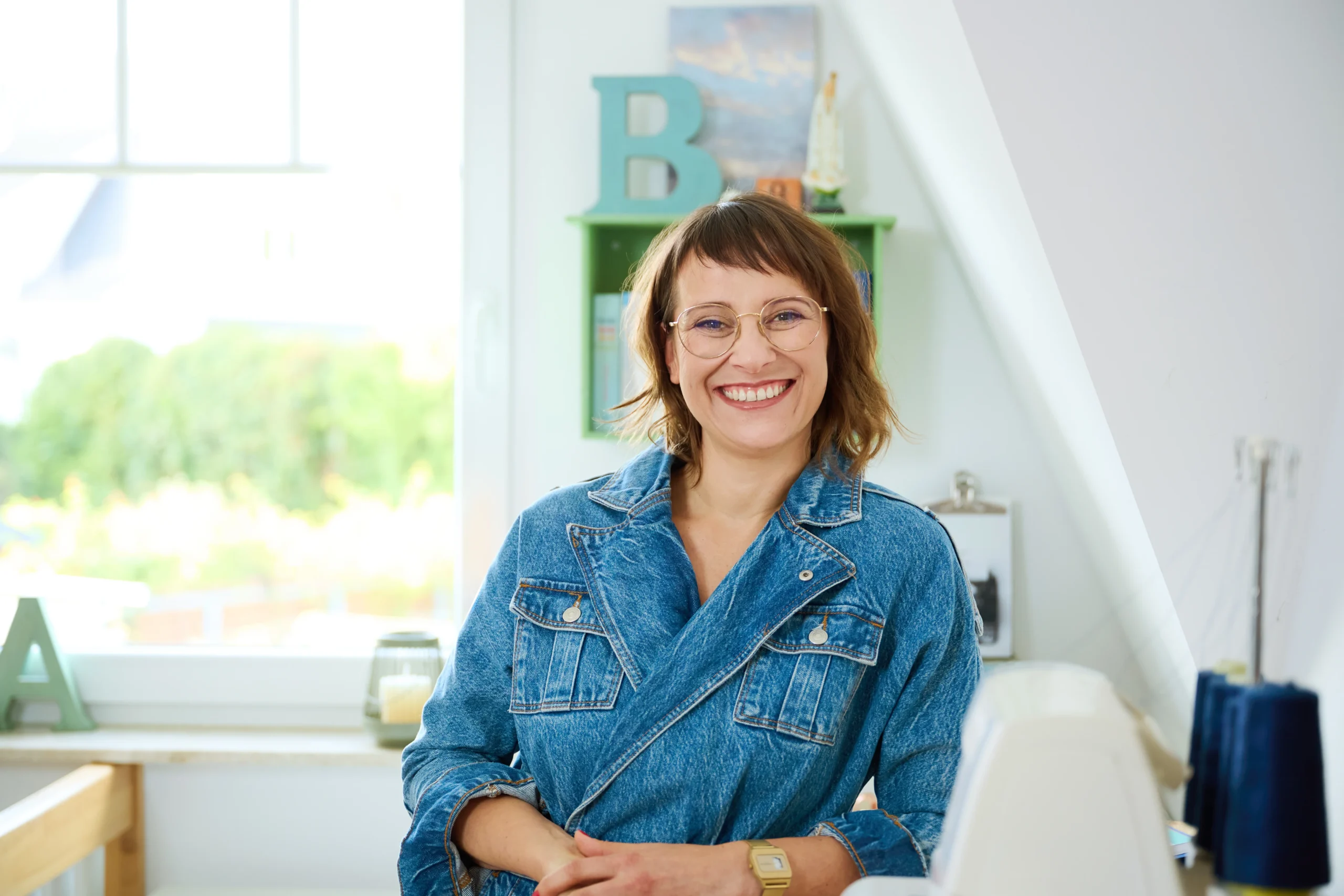 Homepage Über mich
Nadine Miesenburg, Blauzone Textilgestaltung aus Stoffen mit Erinnerungen, Trauerbegleitung, Erinnerungsarbeit,