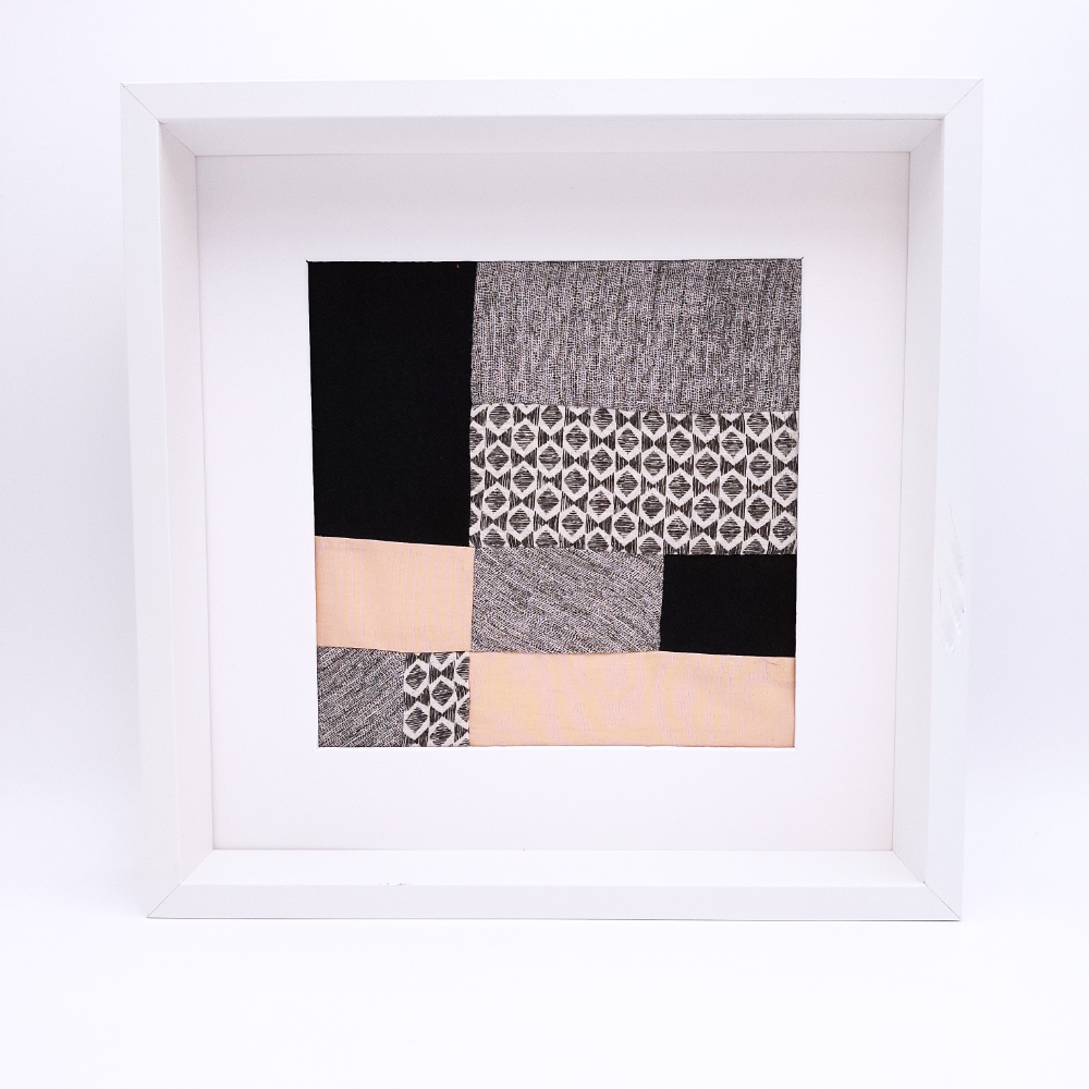 Bilderrahmen mit Patchwork, Individuelle Erinnerungsstücke und Trost aus Stoff aus Kleidung von Verstorbenen und geliebten Fellnasen. Nadine Miesenburg von der Blauzone