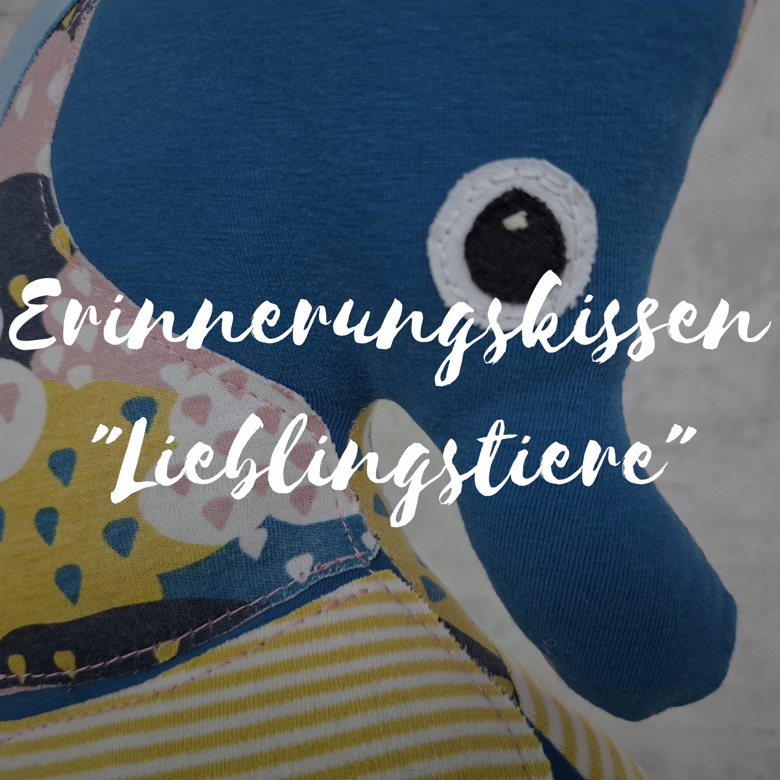 Nadine Miesenburg, Blauzone - Trauer begleiten, Erinnerung gestalten, Textilgestaltung aus Stoffen mit Erinnerungen, Kleidung von Verstorbenen